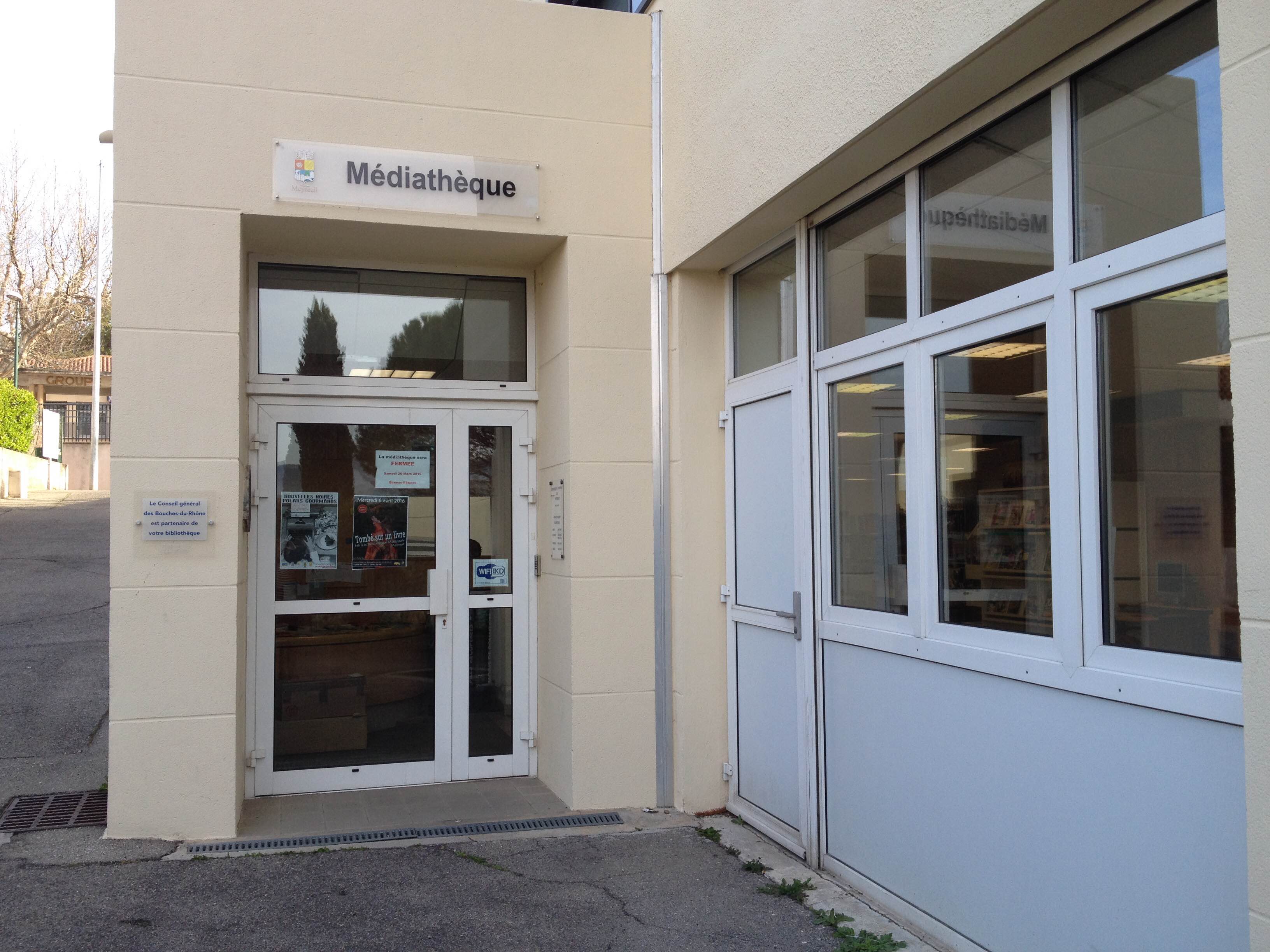 Entrée de la médiathèque