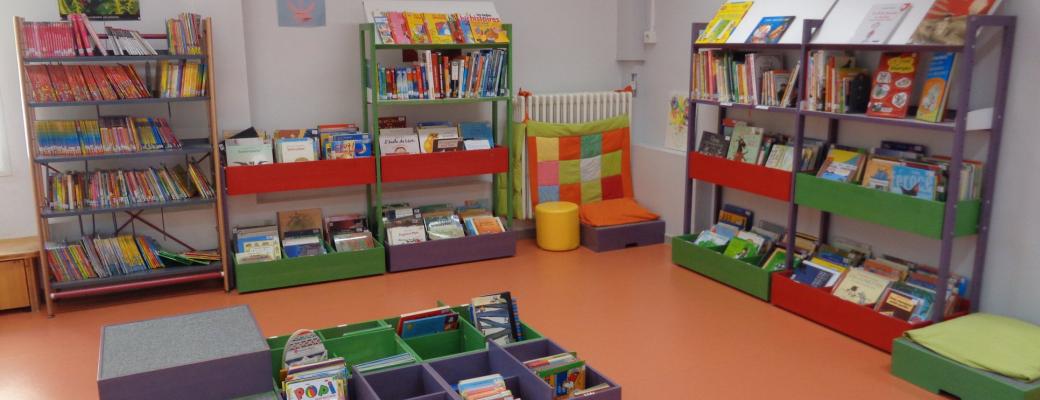 Coin jeunesse de la bibliothèque Saint Marc Jaumegarde