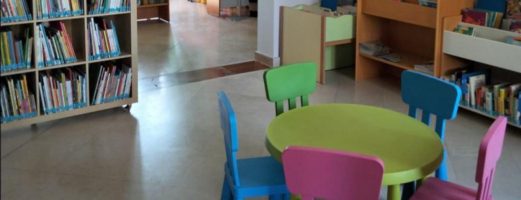 Coin petit de la bibliothèque de Saint-Rémy-de-Provence