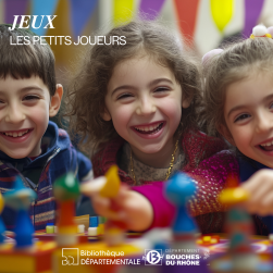 Enfants riant et jouant
